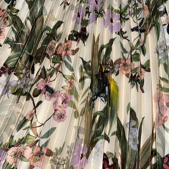 Floral Pleated Skirt - Cream and Green - Picture 3 of 4